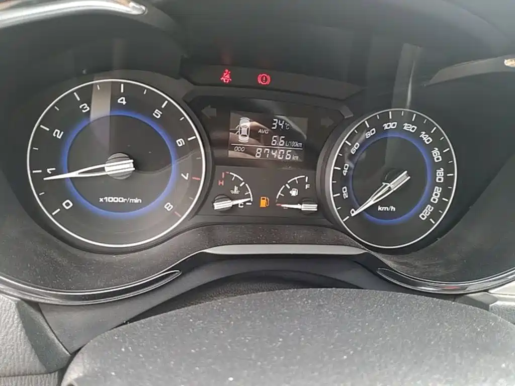 Фото 17 - Changan Yuexiang V7