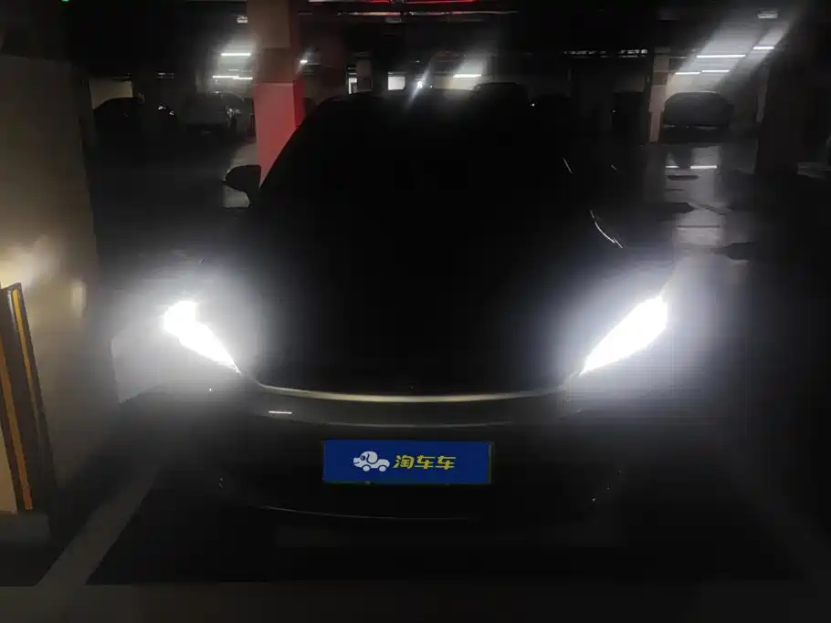 Photo 2 - BYD Qin PLUS