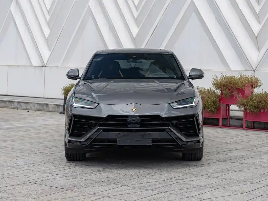 2024 Lamborghini Urus