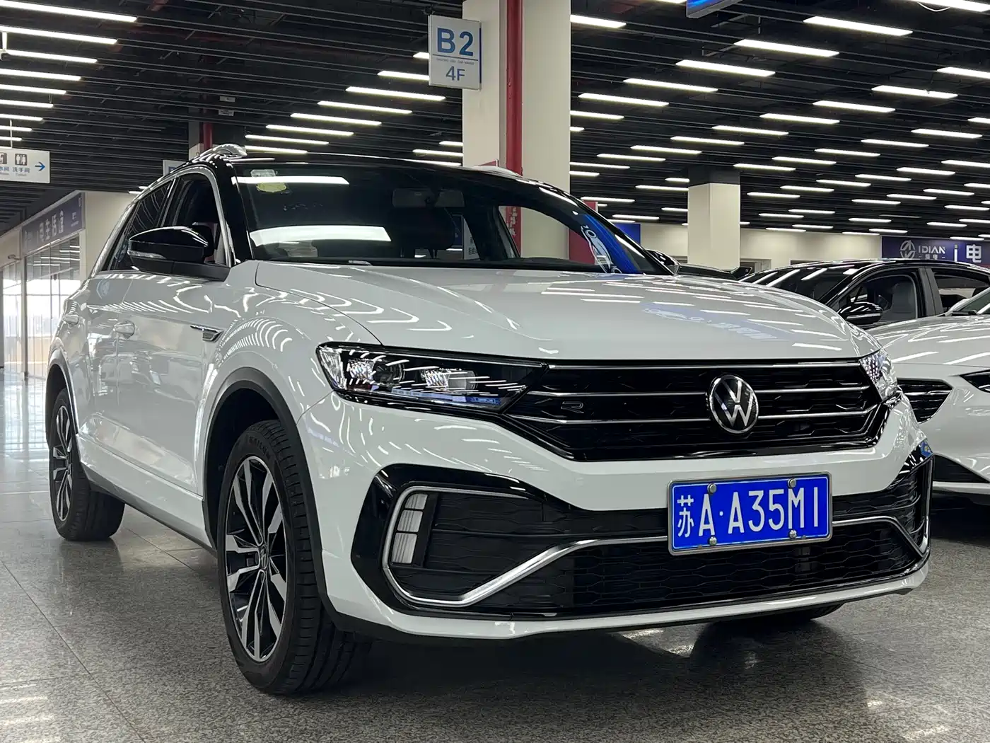 Volkswagen T-Roc, миниатюра 4