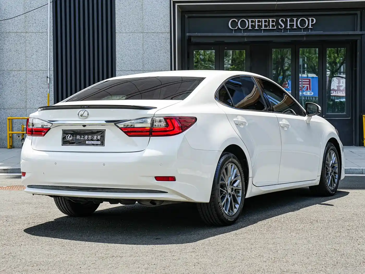 Lexus ES 2017 200 30th Anniversary Edition фото 4