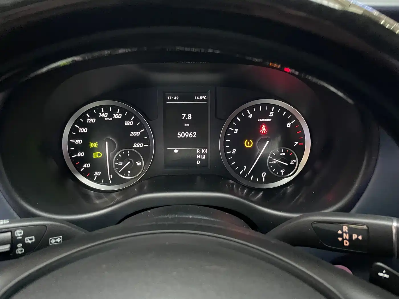 Mercedes-Benz Vito 2023 2.0T Elite 7-Seater фото 18