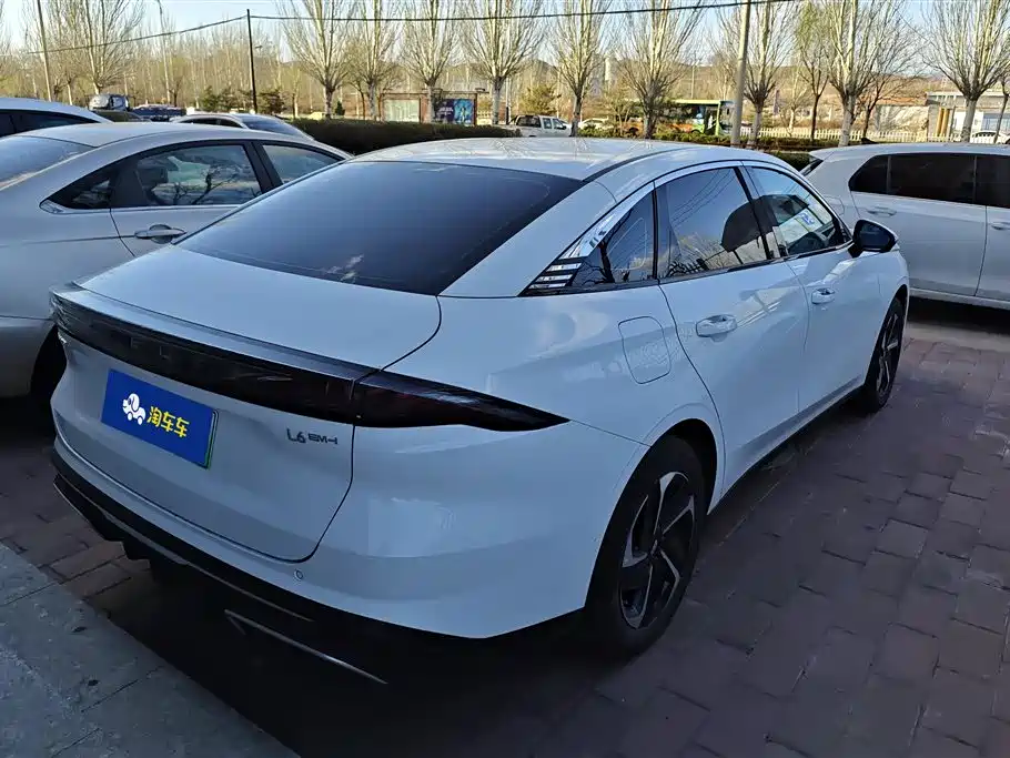 GEELY GALAXY GALAXY L6