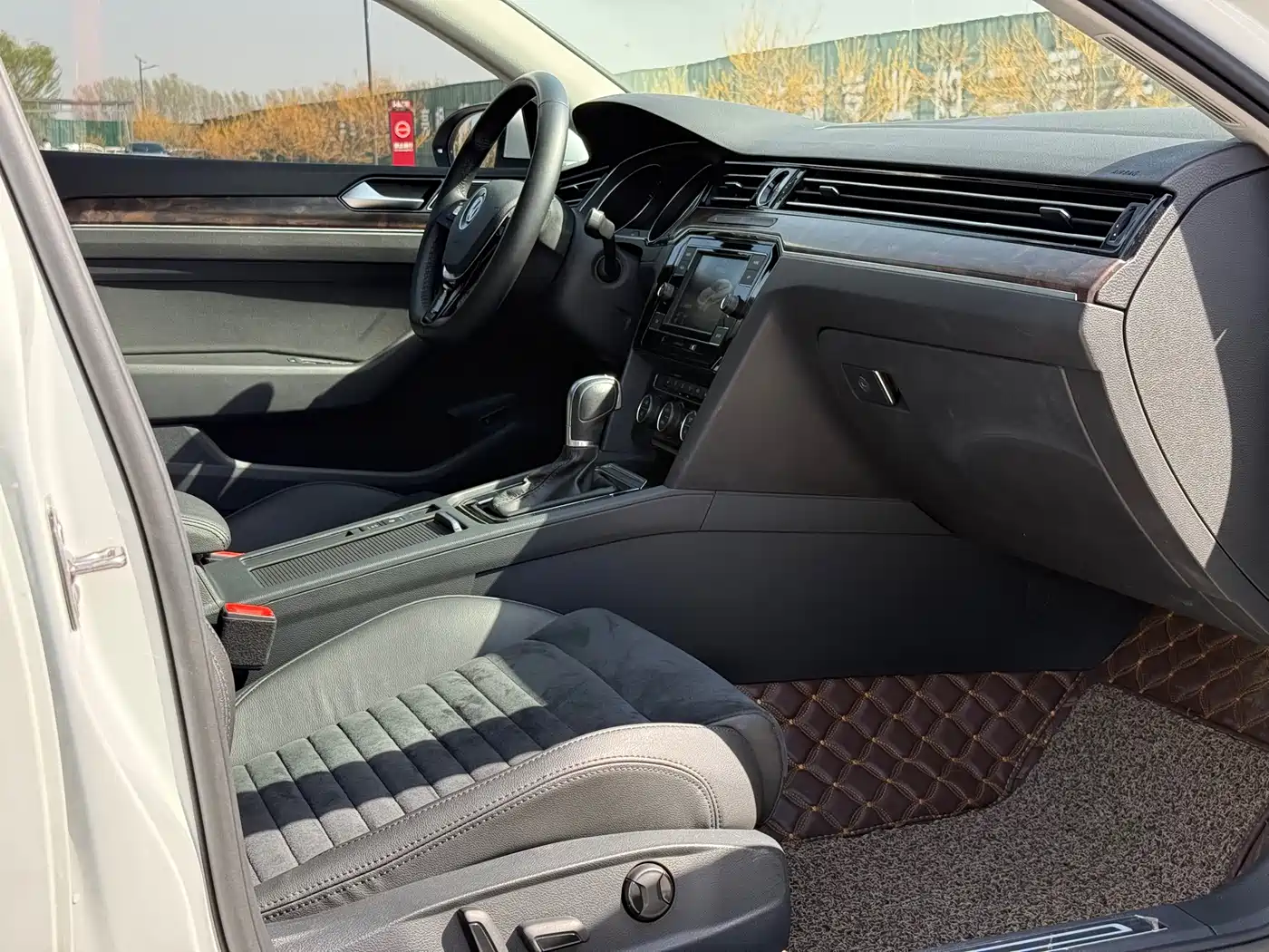 Volkswagen Magotan 2018 330TSI DSG Luxury фото 36
