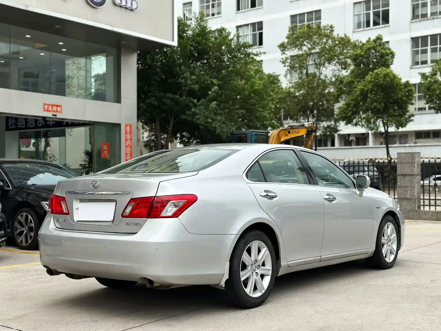 Фото 5 - Lexus ES
