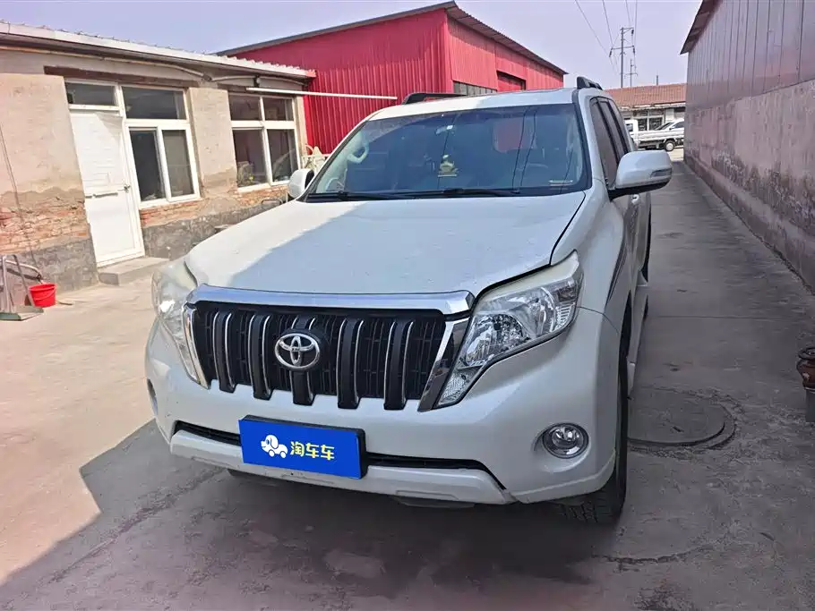 TOYOTA PRADO