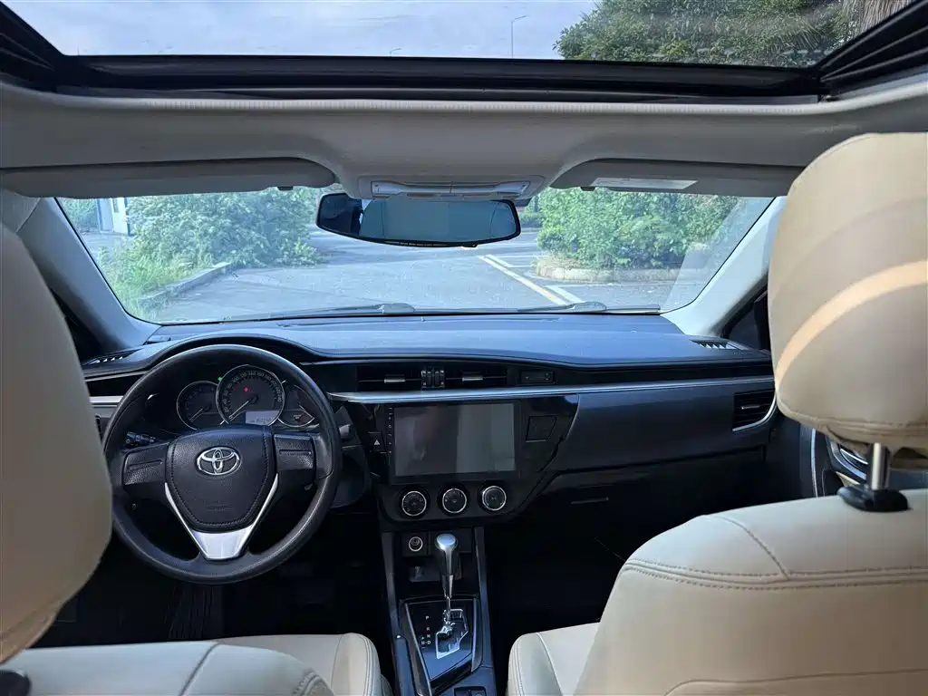 Toyota Levin 2017 Facelift 185T CVT Elite (China V) фото 8