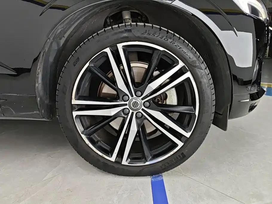 Volvo XC60 Plug-in Hybrid 2020 2021 T8 E-Drive Hybrid Inscription Sport