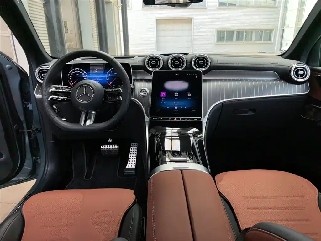 Mercedes-Benz GLC 2025 GLC 300 L 4MATIC Luxury 5-seater фото 6