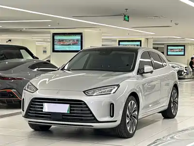 AITO M5
