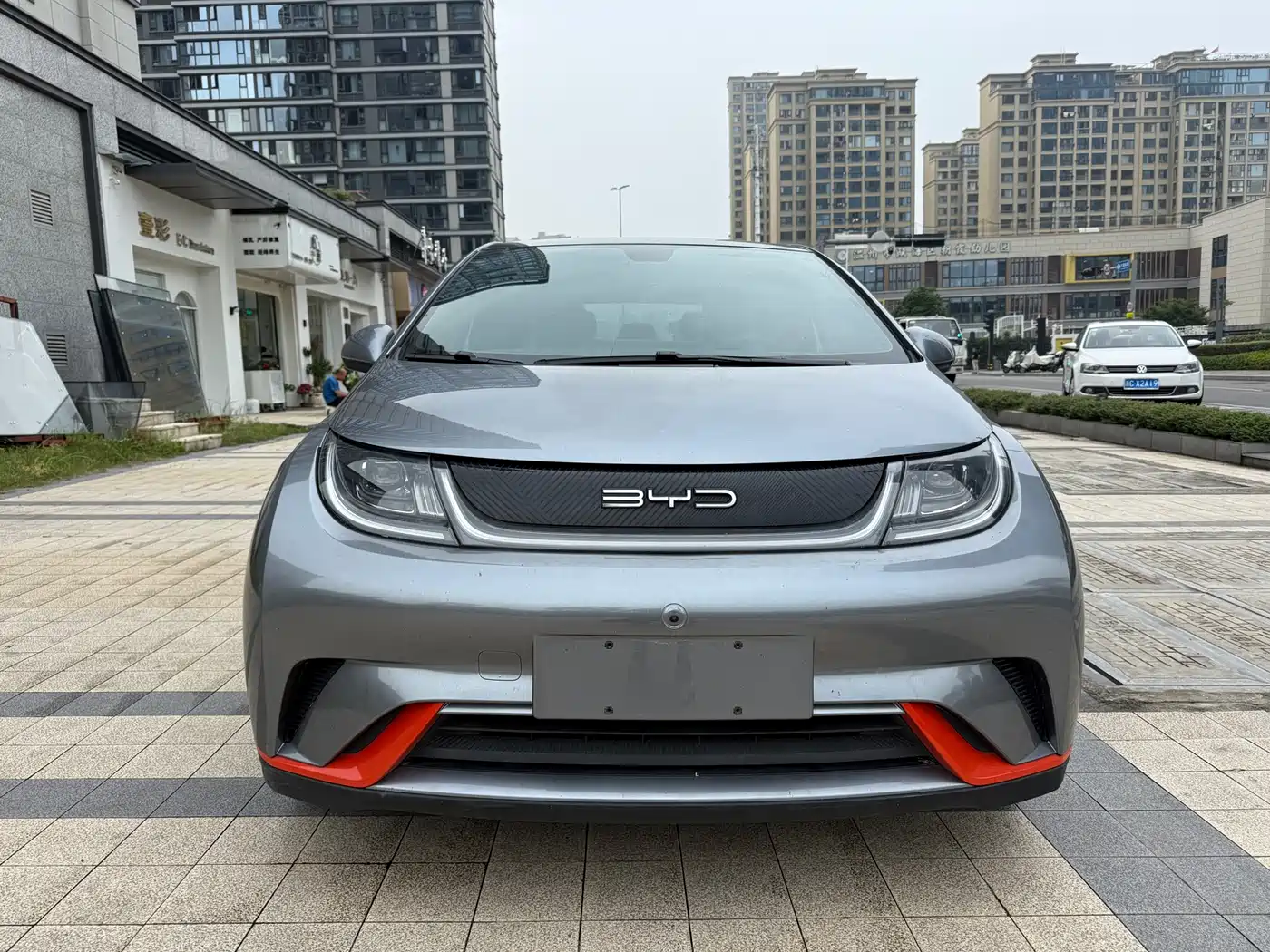 BYD Dolphin 2021 Model 405km Fashion Edition фото 3