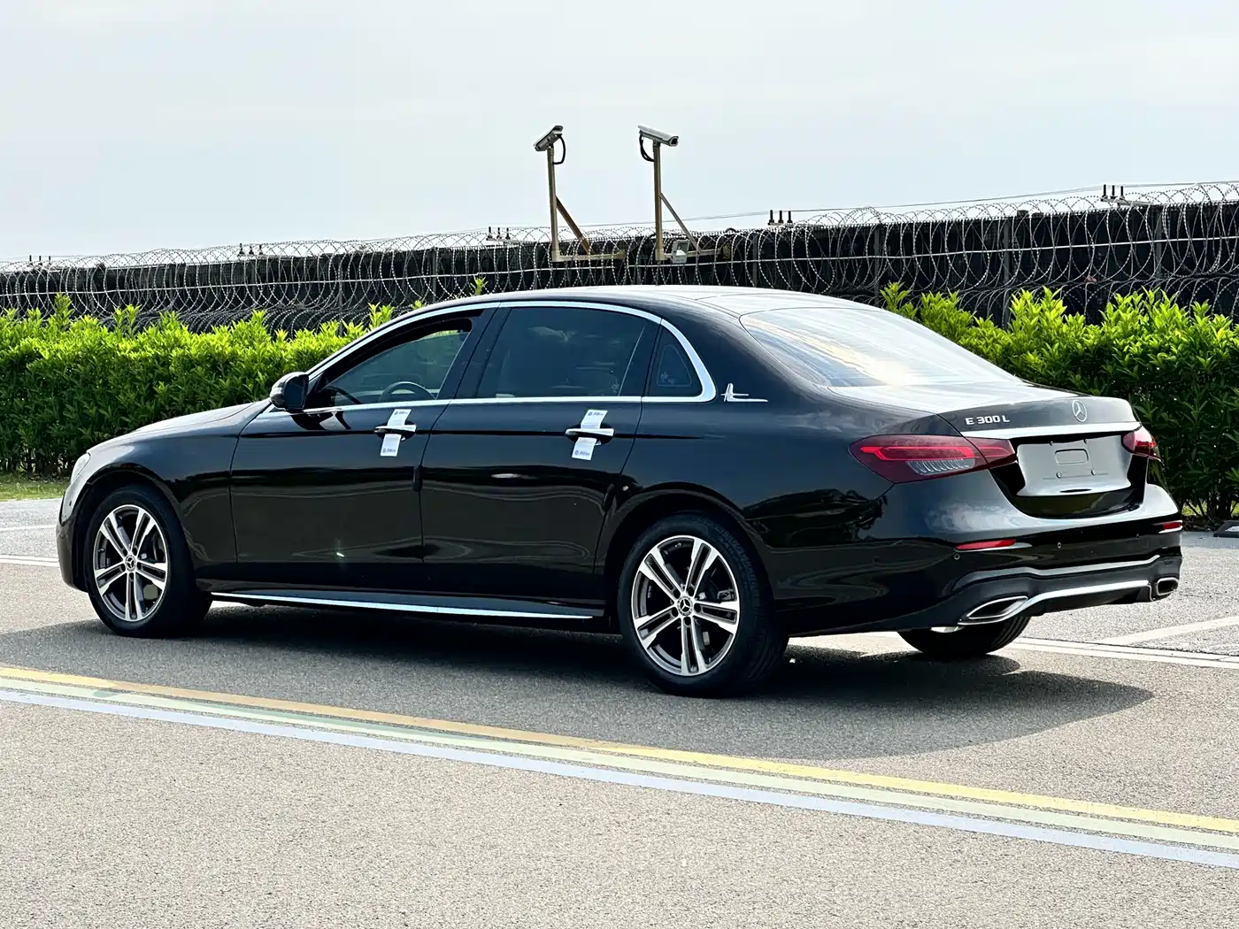 Mercedes-Benz E-Class 2022 E 260 L фото 5