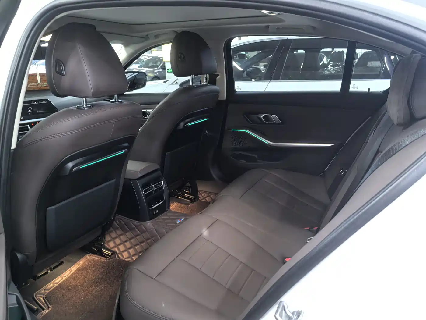 BMW 3 Series 2021 325Li M Sport Package фото 9