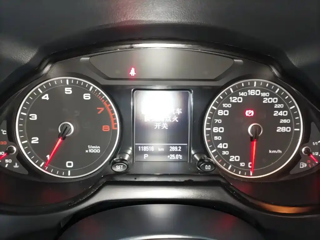 Audi Q5 2018 2017 Plus 40 TFSI Technology
