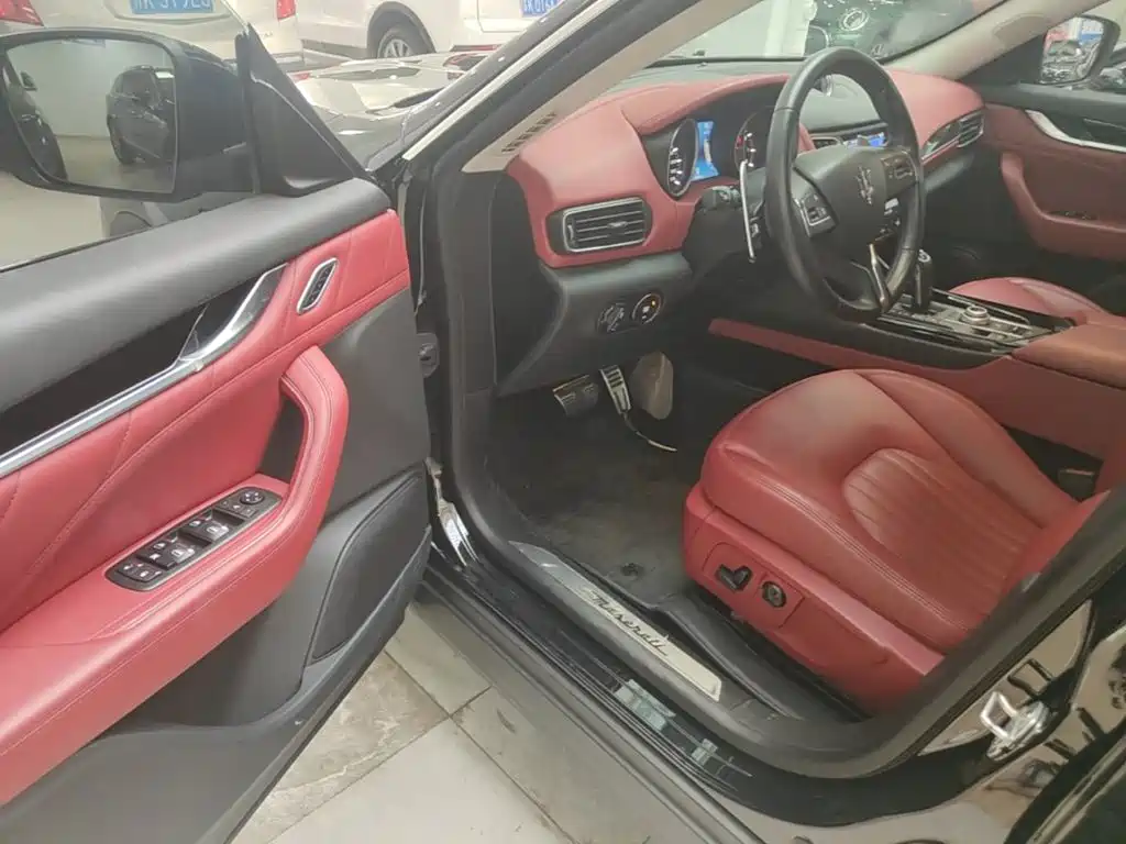 صورة 16 - Maserati Levante