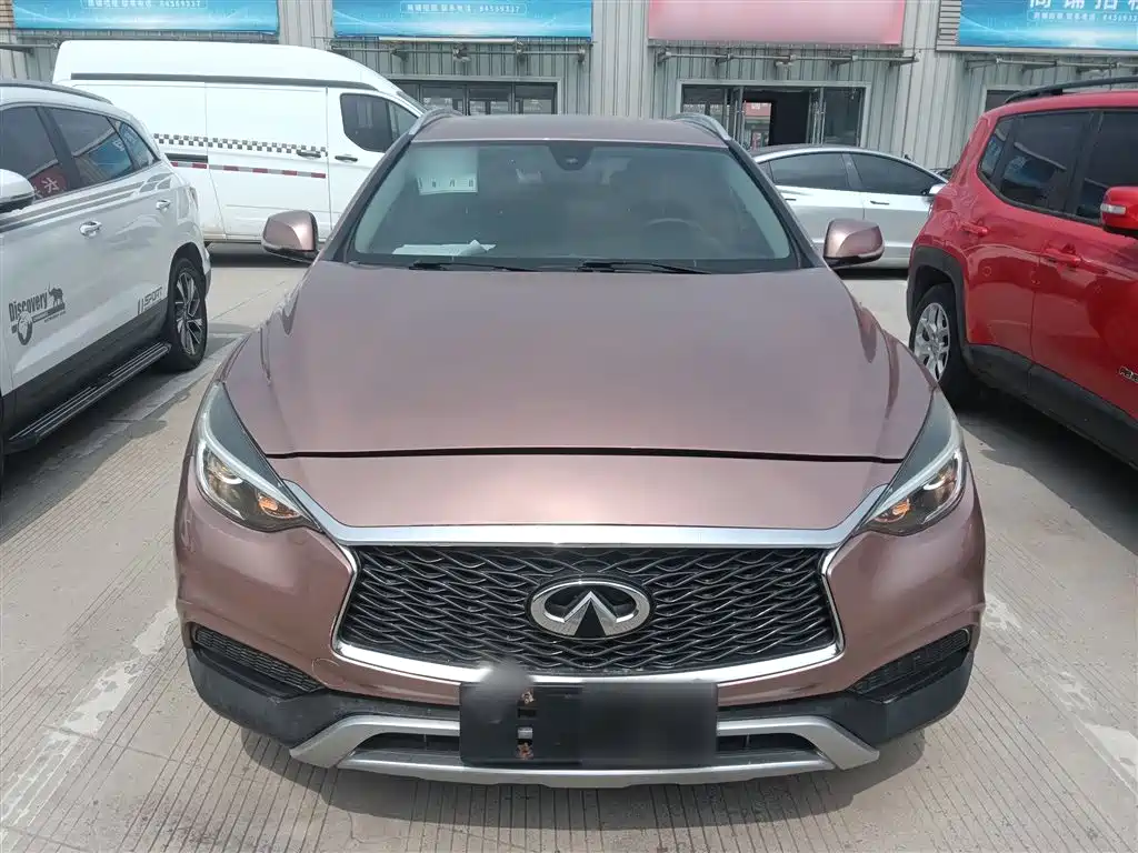 Infiniti QX30 2018 2017 1.6T 2WD Fashion Edition