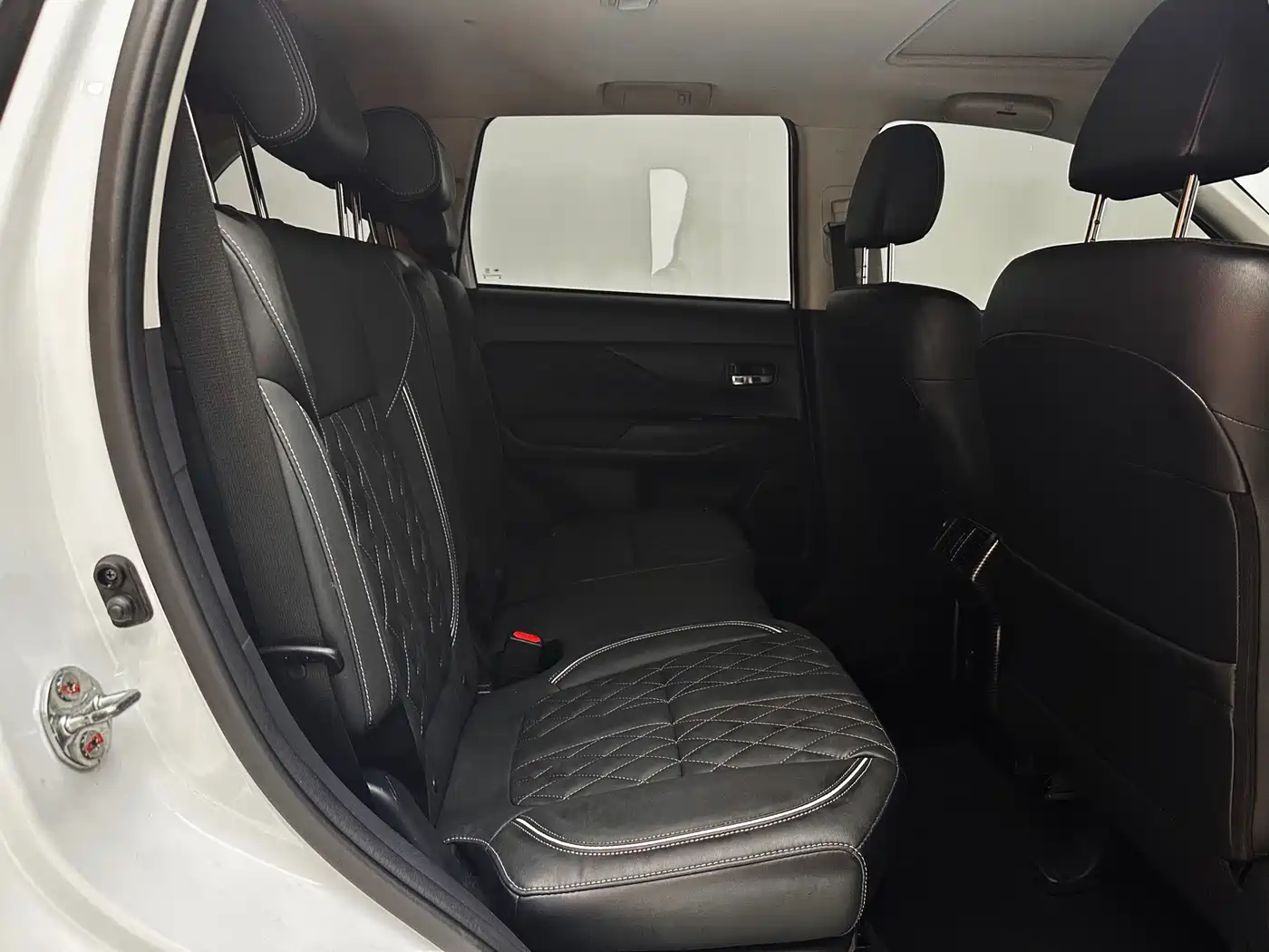 Mitsubishi Outlander 2023 2021 2.0L FWD Comfort Edition 5-seater
