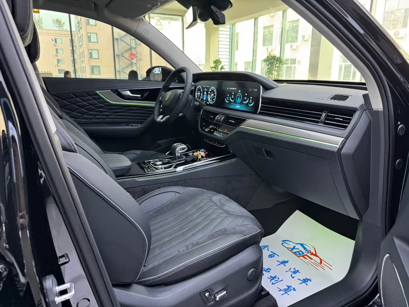 Hongqi HS5 2022 Facelift 2.0T Smart Flag Enjoyment AWD Edition фото 6
