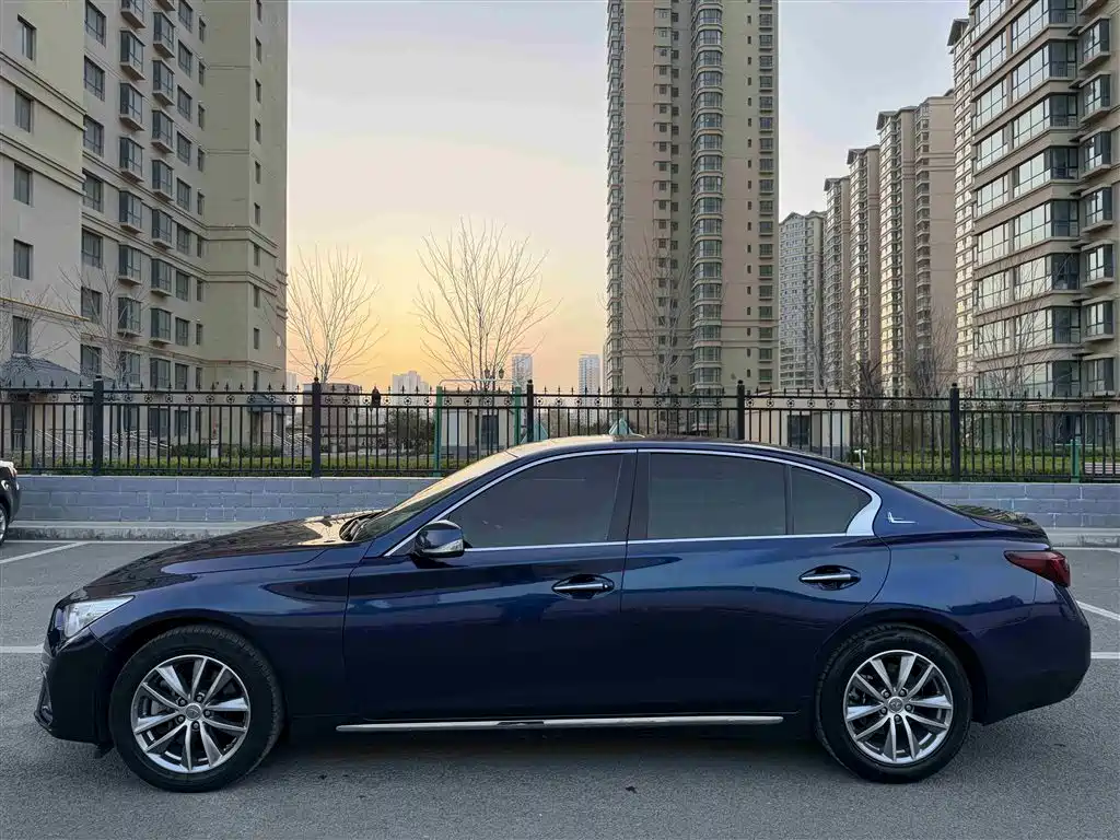 Infiniti Q50L 2020 2018 2.0T Comfort (China VI)