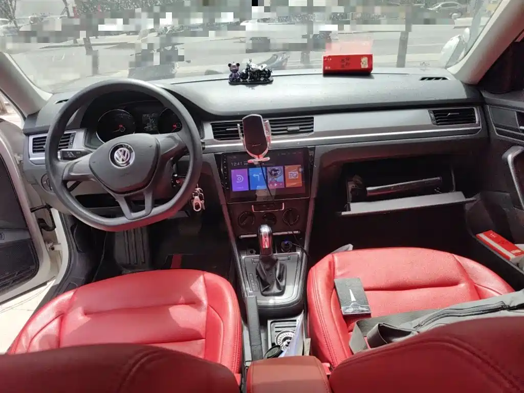 Volkswagen Bora 2018 1.5L Automatic Fashion фото 13