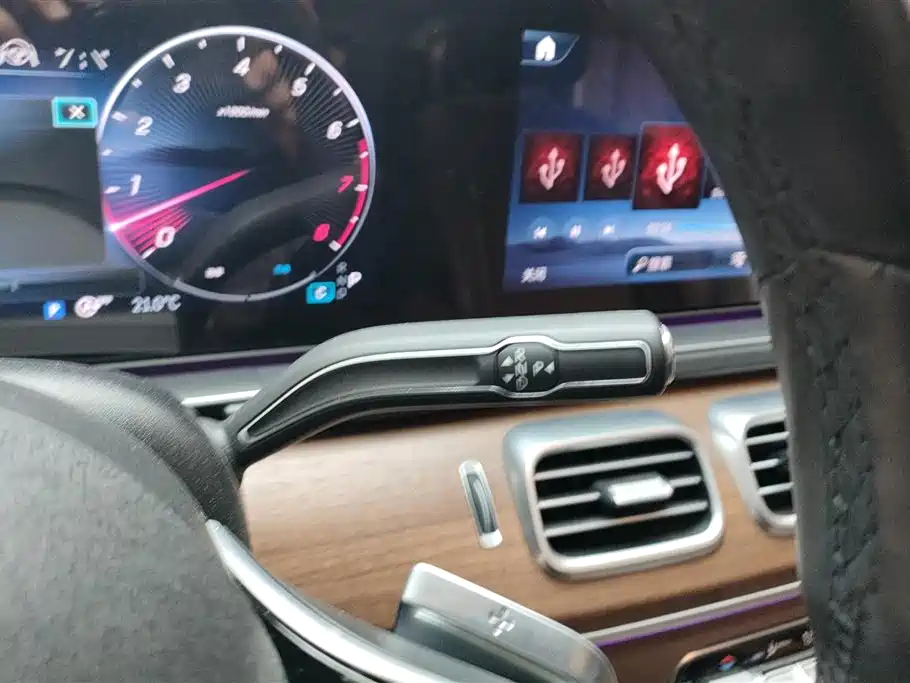 Mercedes-Benz GLE 2024 GLE 450 4MATIC Fashion фото 16