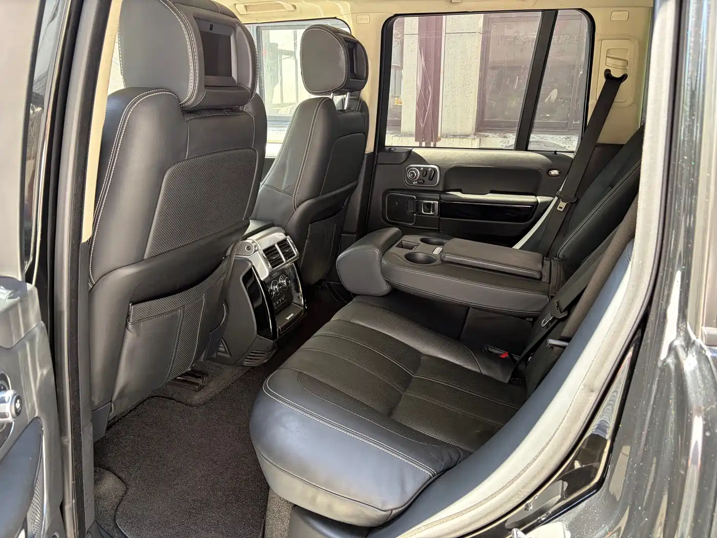 Land Rover Range Rover 2011 5.0 SC V8 Ultimate Edition фото 9