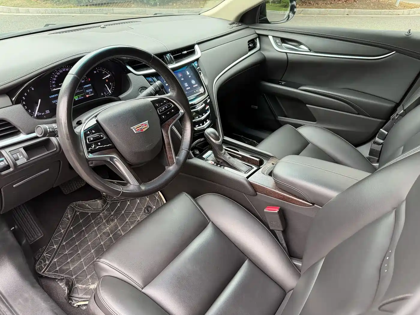 Cadillac XTS 2018 28T Technology фото 5