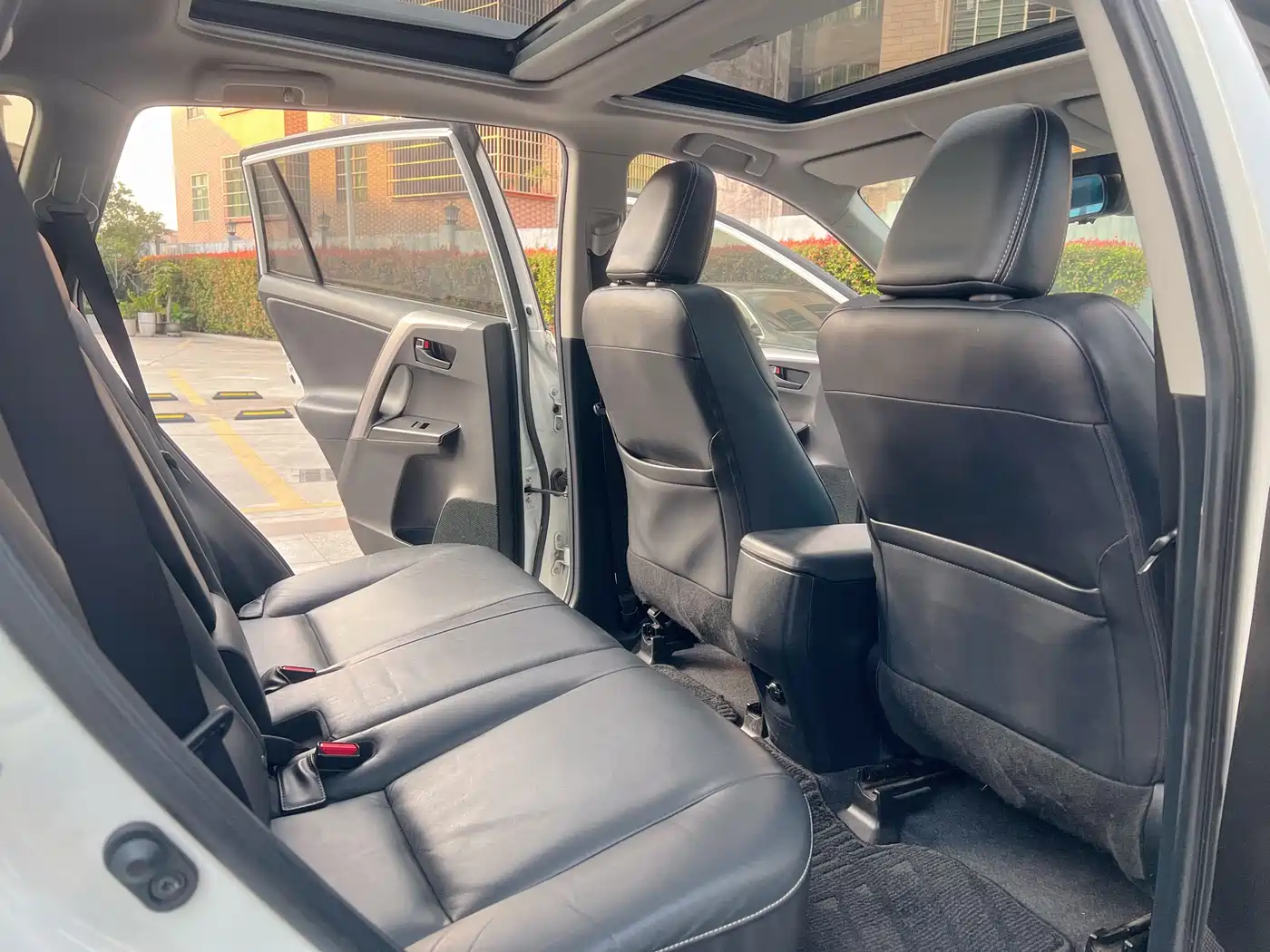 Toyota RAV4 Rongfang 2018 2.5L Automatic 4WD Elite i Edition фото 11