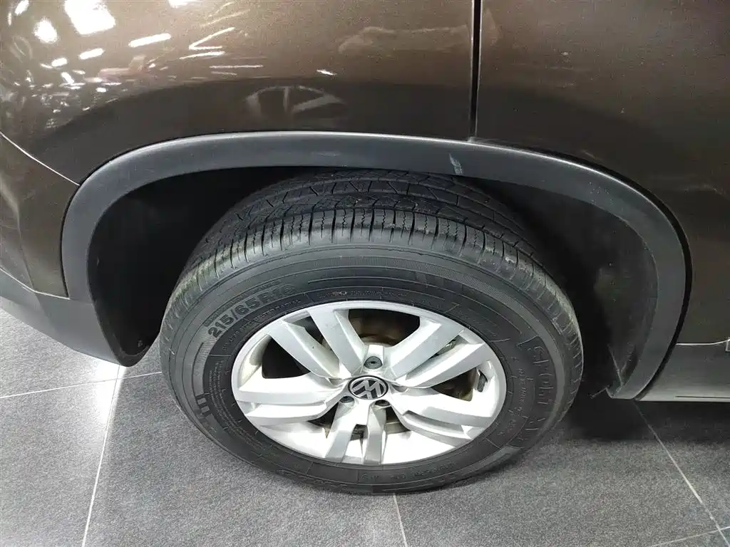 Volkswagen Tiguan 2016 Model 300TSI Automatic 2WD Trend Edition фото 26