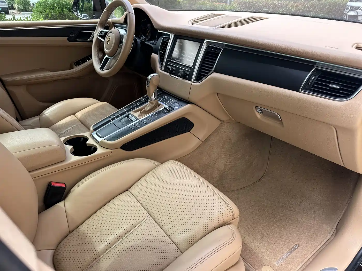 Porsche Macan 2016 Macan 2.0T фото 7