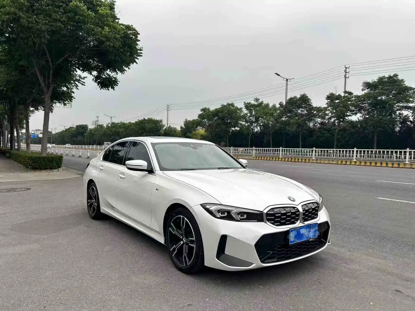 BMW 3 Series 2023 325i M Sport Package фото 7