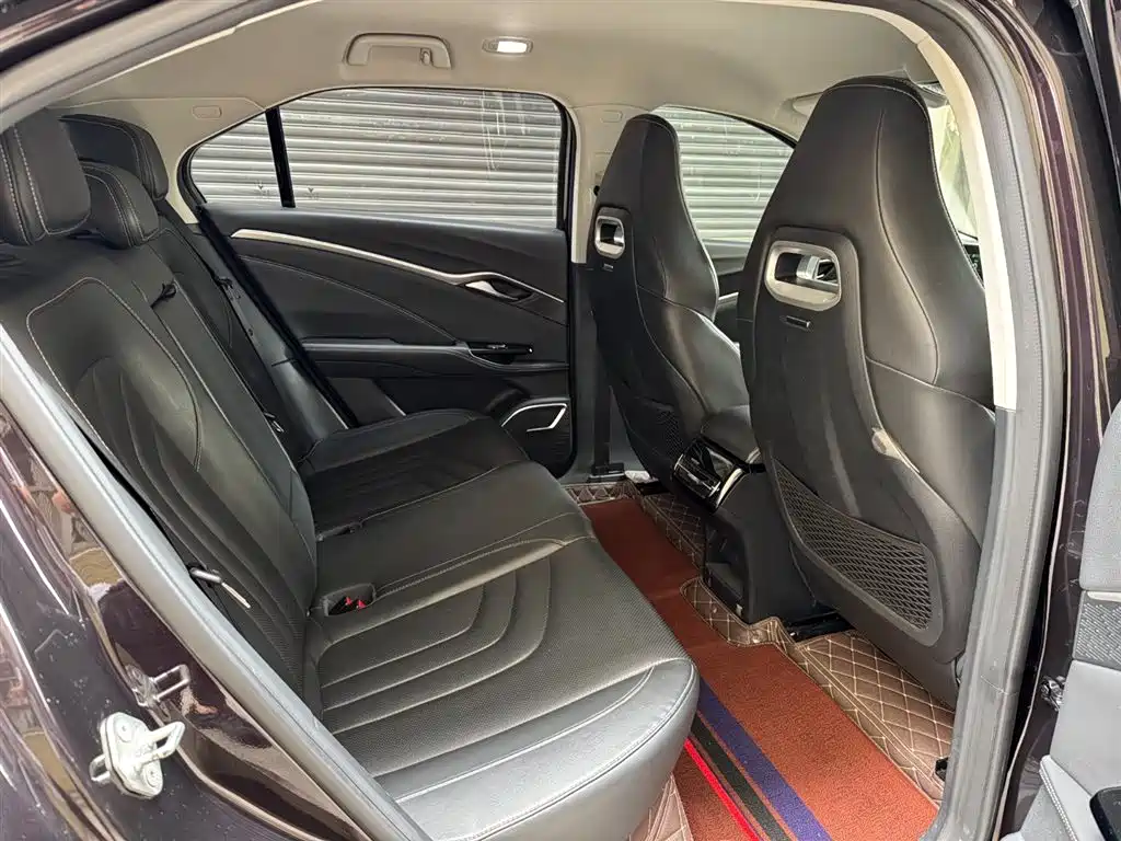 NEZHA AUTOMOBILE NEZHA U