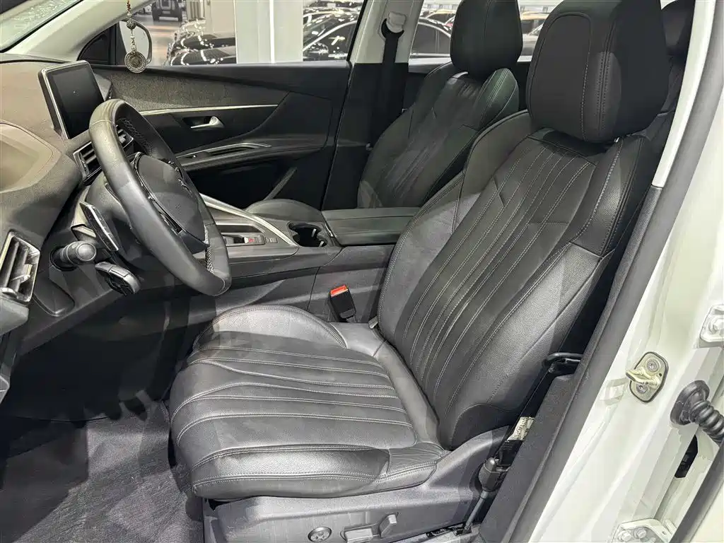 Peugeot 5008 2018 2017 380THP 7-seat Luxury Edition