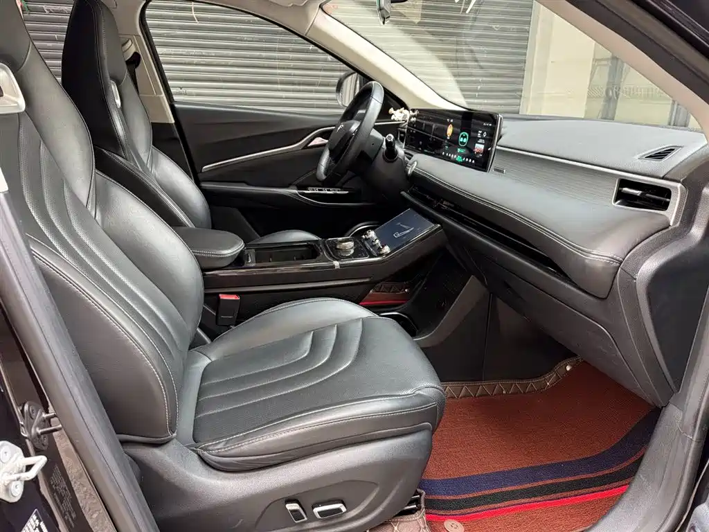 NEZHA AUTOMOBILE NEZHA U