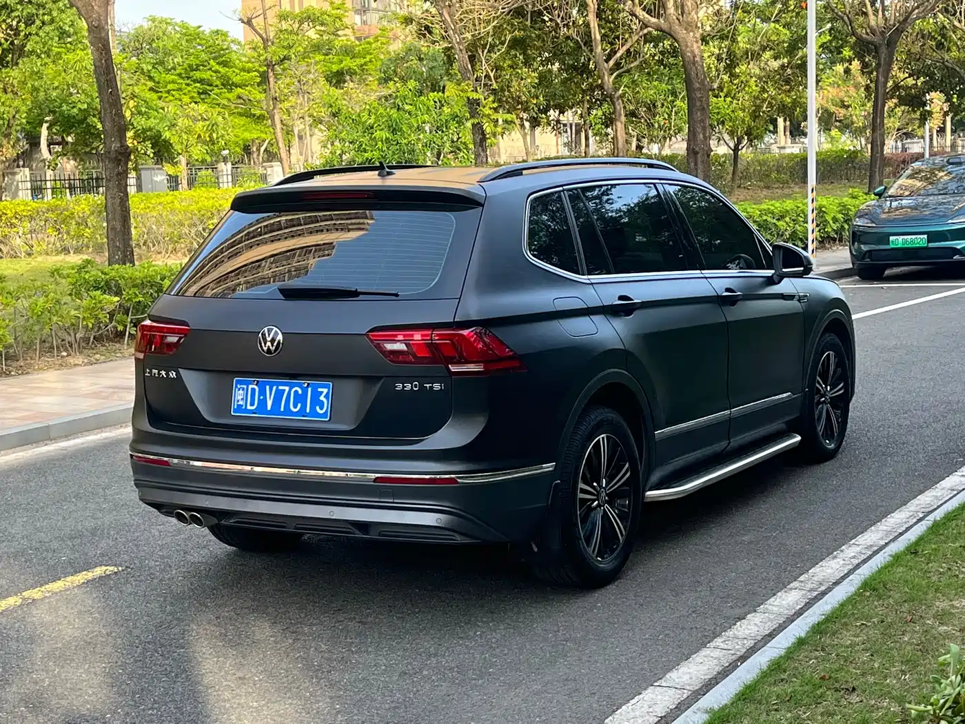 Volkswagen Tiguan L 2021 330TSI Automatic 2WD Smart фото 4
