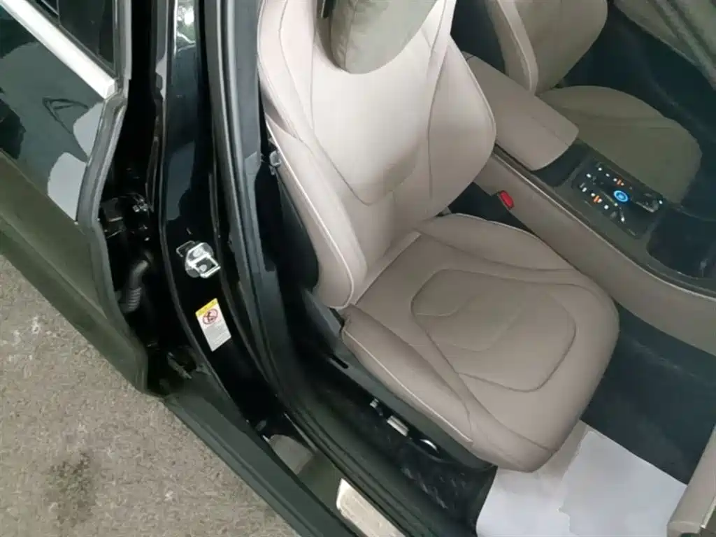BYD Han 2024 EV Glory Edition 610KM AWD Celestial Eye Smart Driving фото 25