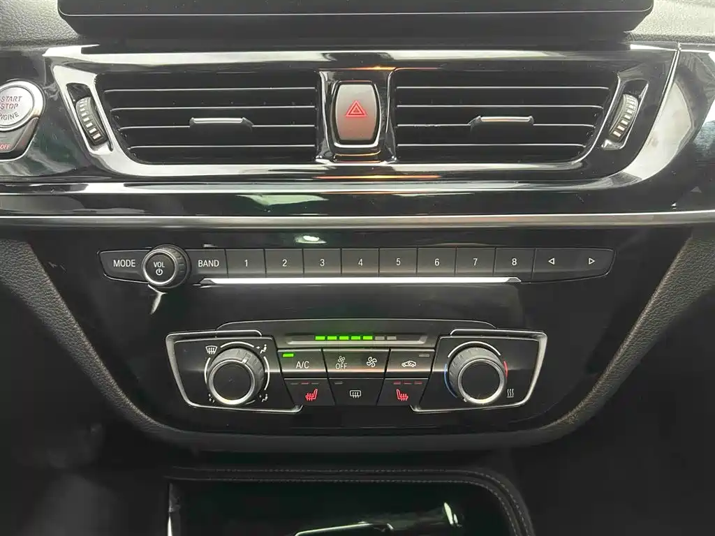 BMW 1 Series 2021 Facelift 120i M Sport Shadow Edition фото 5