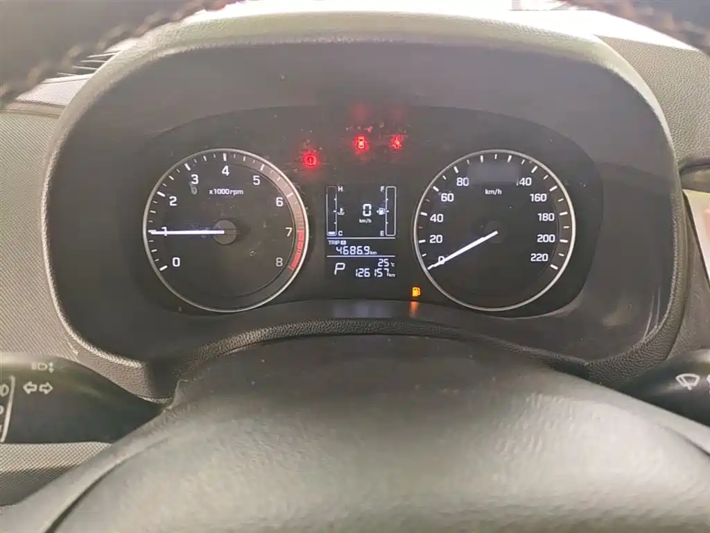 Hyundai Beijing Hyundai ix25 2015 1.6L Automatic 2WD Smart GLS фото 4