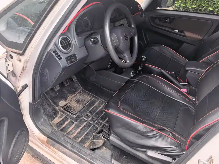 Suzuki SX4 2015 2013 1.6L Manual Cool Edition