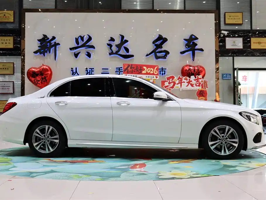 Mercedes-Benz C-Class 2018 C 200 L Sport Edition фото 4