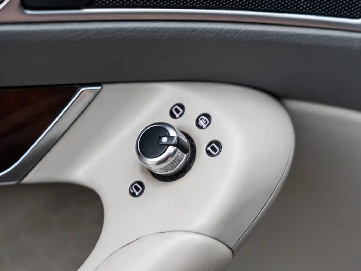 Audi A6L 2010 2.4L Luxury фото 23
