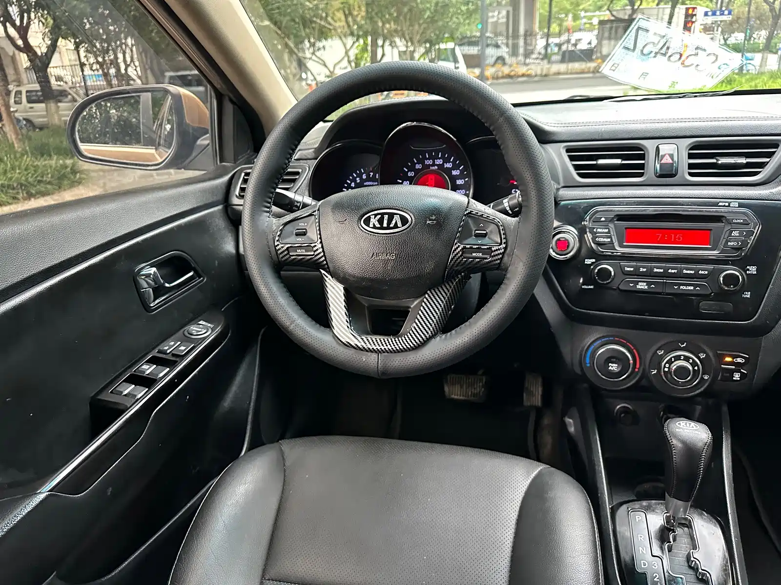 Photo 12 - Kia K2