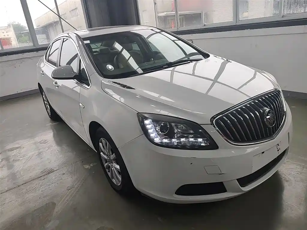 Buick Excelle 2013 Model GT 1.6L Manual Comfort фото 4