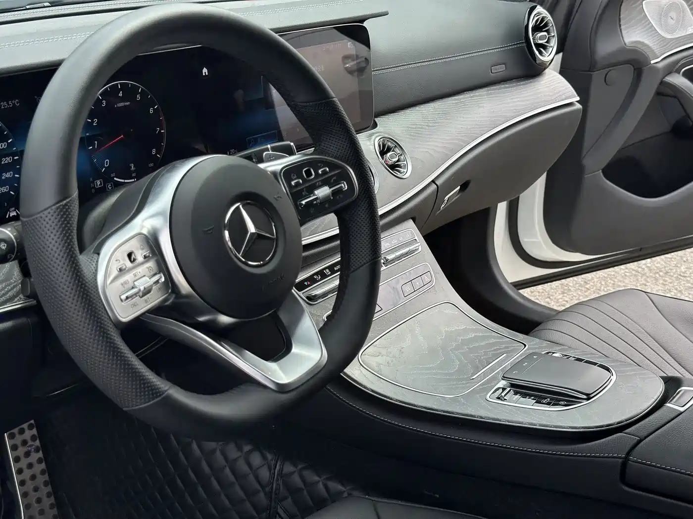 Mercedes-Benz CLS 2022 CLS 300 Luxury фото 10