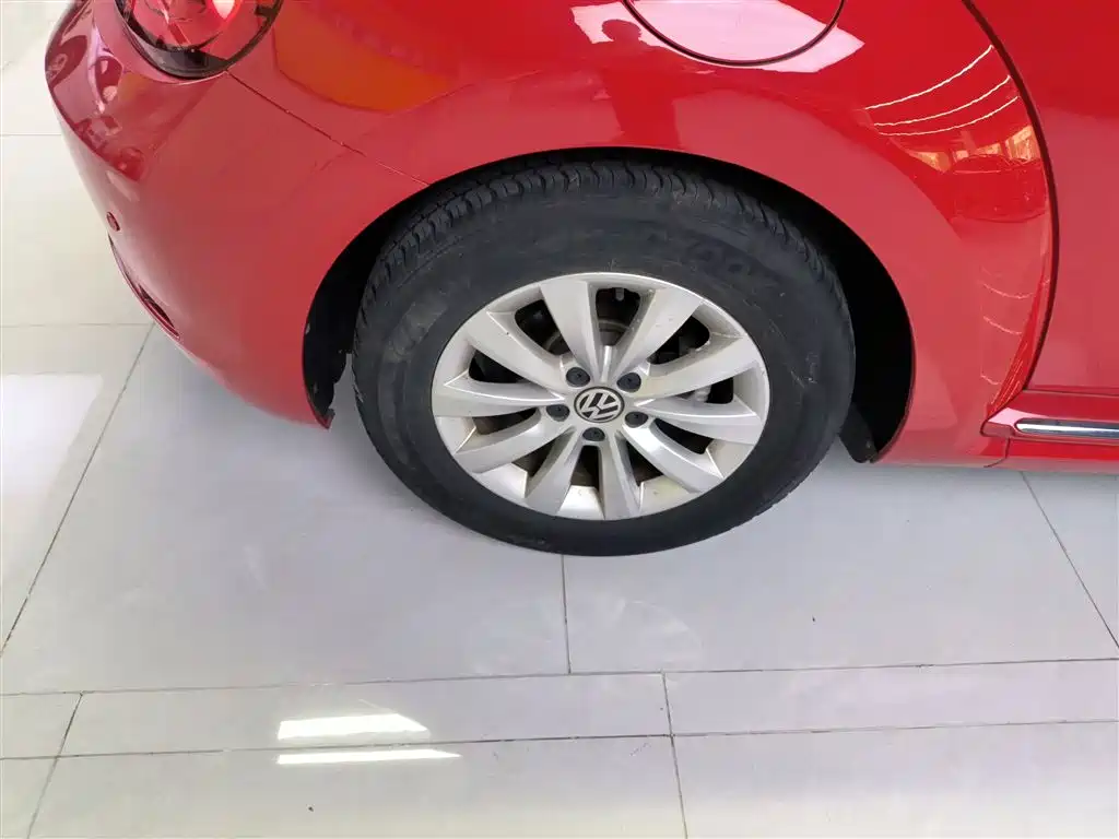 Volkswagen Beetle 2018 180TSI Easy Joy Edition фото 26