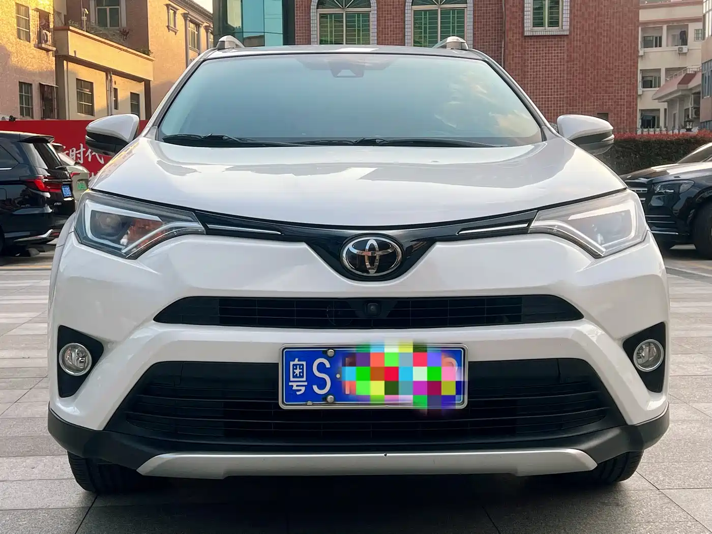 Toyota RAV4 Rongfang 2018 2.5L Automatic 4WD Elite i Edition фото 2