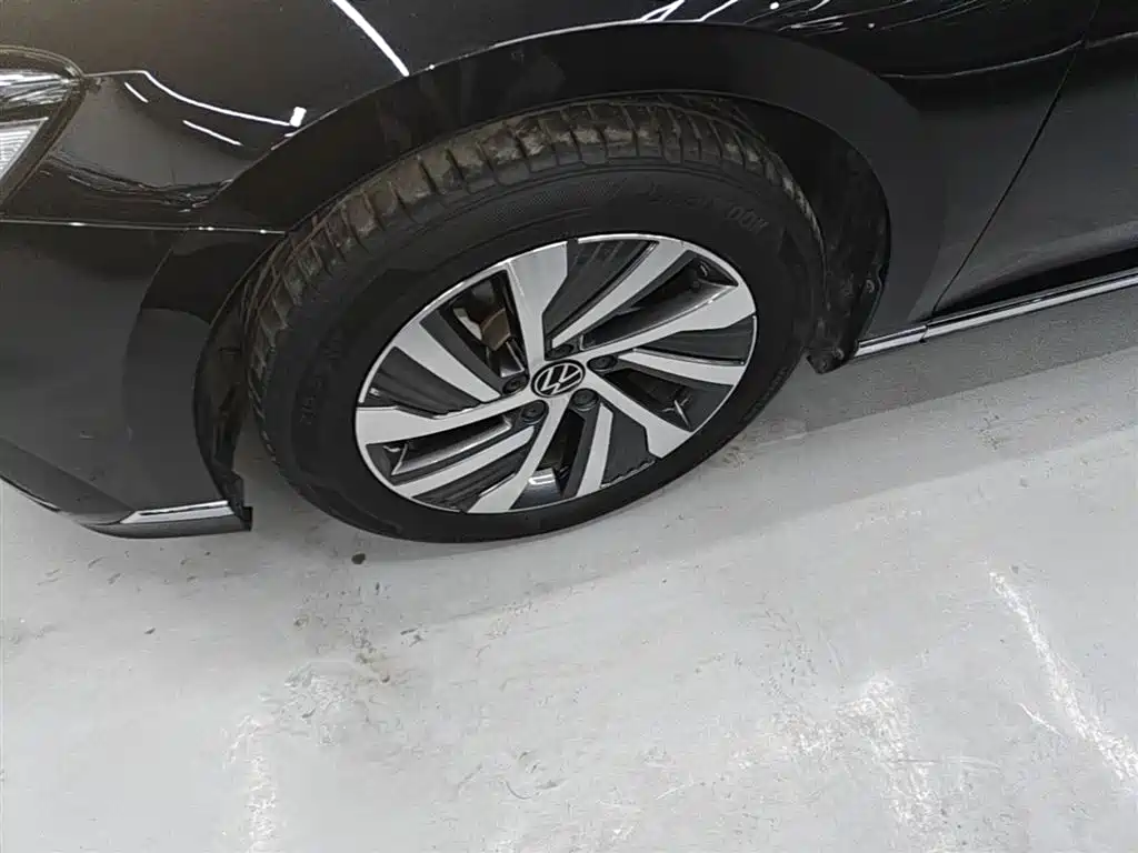 Volkswagen Magotan GTE Plug-in Hybrid 2022 GTE Luxury фото 23