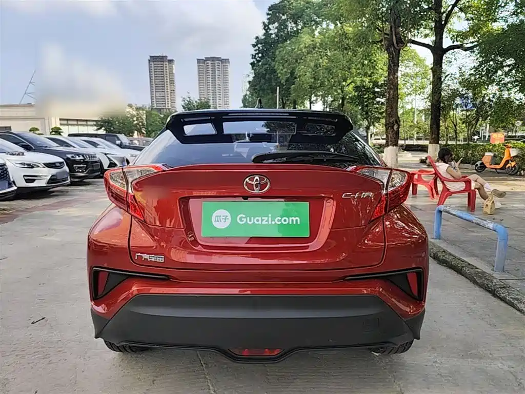 Toyota C-HR 2020 Model 2.0L Leading фото 6