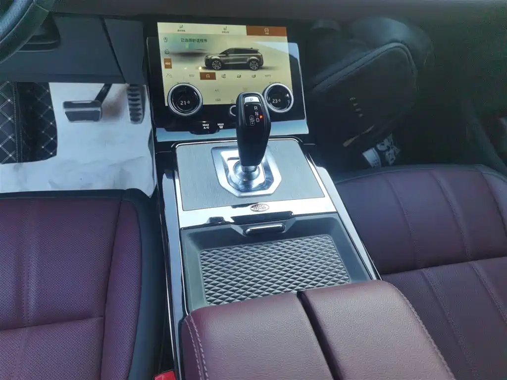 Land Rover Range Rover Evoque 2021 Range Rover Evoque L 249PS R-Dynamic HSE Luxury Edition фото 14