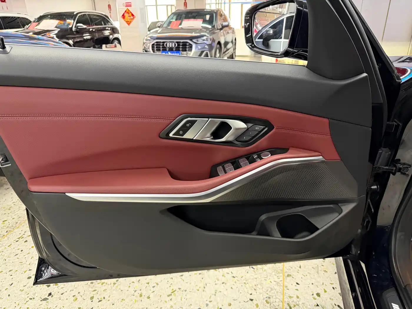 BMW 3 Series 2023 320Li M Sport Package фото 7
